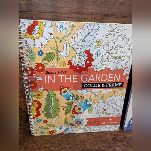 Coloring book lot, Gardens, Inspirations, Happy Summer & Crayola Pencils - Picture 2 of 12